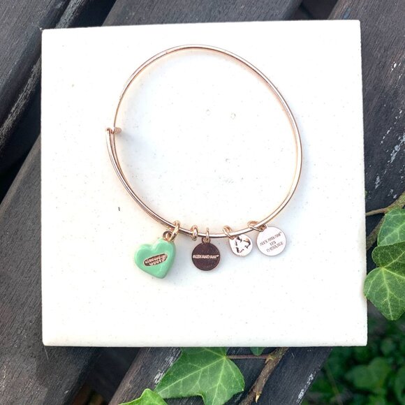 Alex and Ani “Be Mine” Green Heart Charm Bangle in RAFAELIAN Rose Gold Expands - Picture 2 of 2